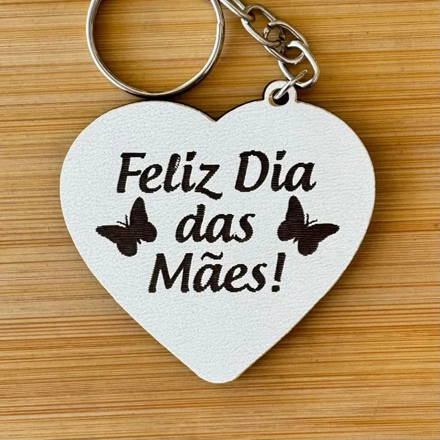 Kit Chaveiros Personalizados MDF Coração com Borboleta – Lembrancinha Dia das Mães