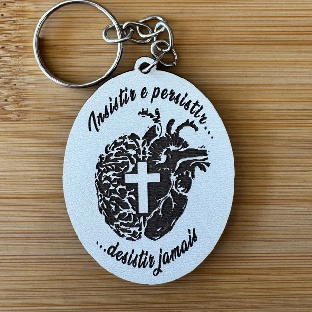 Kit Chaveiros – Tema Religioso Coração com Cruz em MDF