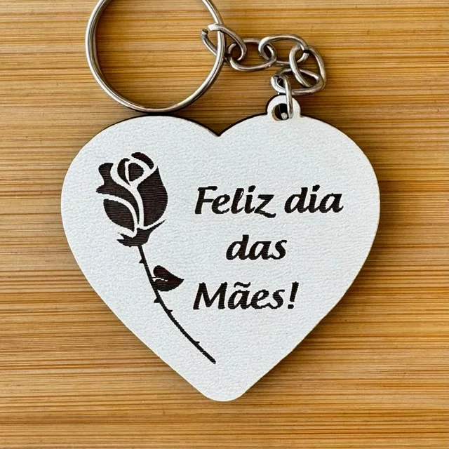 Kit Chaveiros Personalizados MDF Coração com Rosa – Lembrancinha Dia das Mães