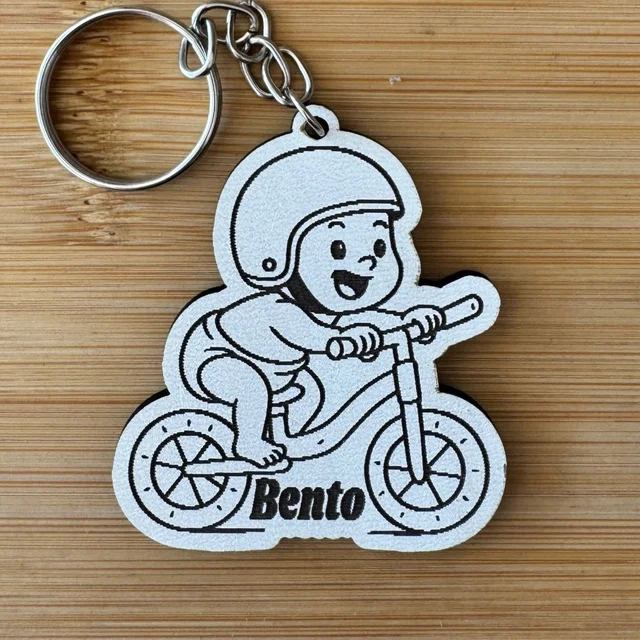 Kit Chaveiros Personalizados MDF – Bebê de Bicicleta