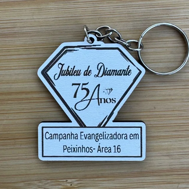 Kit Chaveiros Personalizados MDF Tema Jubileu de Diamante 75 Anos